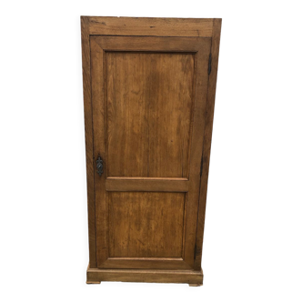 Hosiery cabinet
