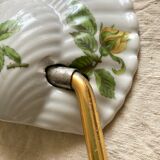Old napkin holder in shell porcelain