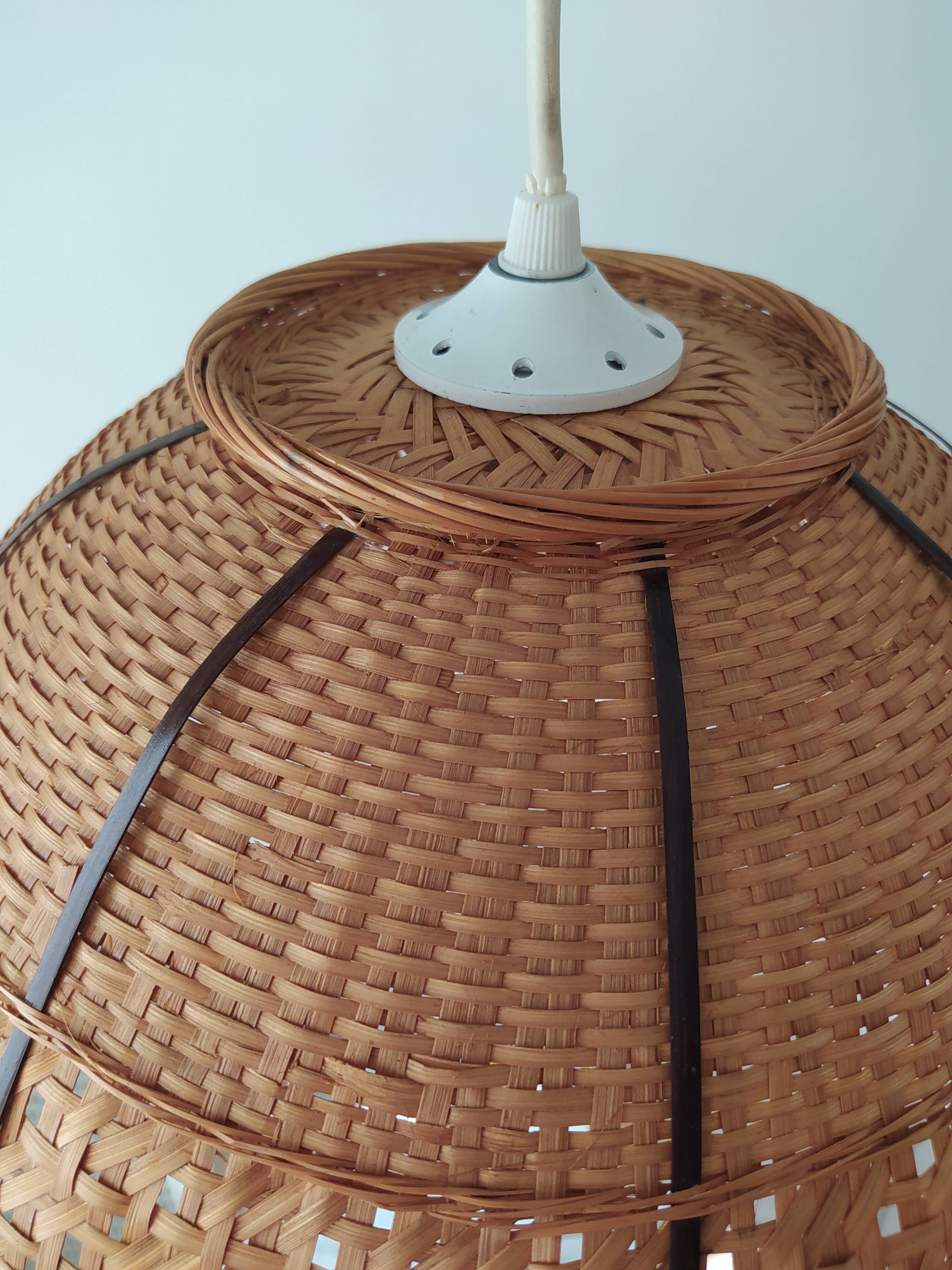 Vintage rattan hanging lamp