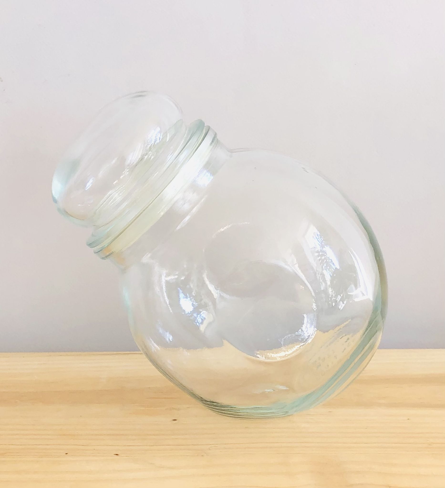 Vintage glass bonbonnière, Belgium 1970
