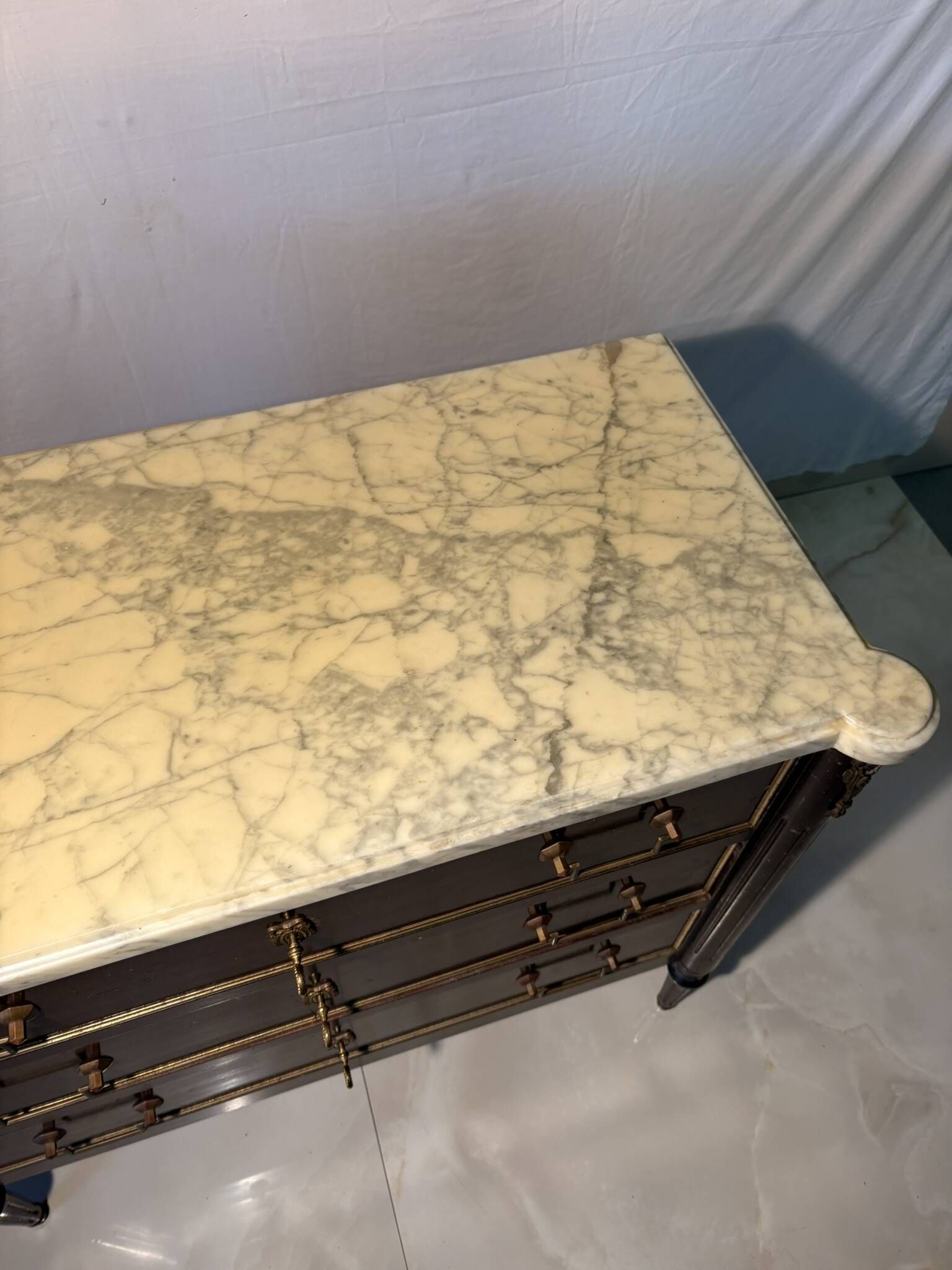 Commode with 3 drawers in Louis XVI style, marble and gilded bronze.