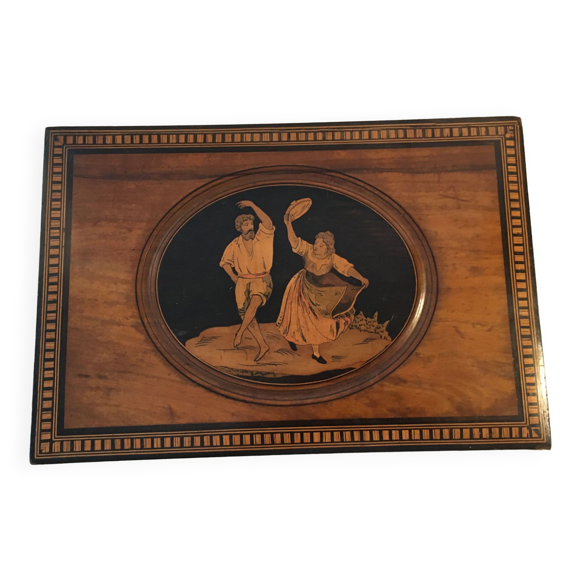 Lacquered wooden box