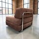 Fauteuil vintage marron côtelé / une place avec accent chromé