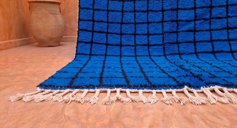 Handmade Moroccan rug 250cm x 150cm