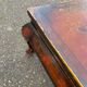Table basse asiatique motifs fleurs