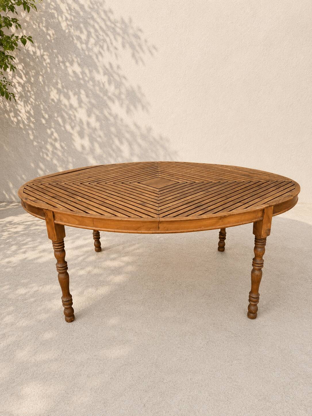 Oval solid wood table – Large dining table 188 × 135 cm