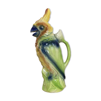 PARROT PITCHER IN ST CLEMENT'S SLURRY