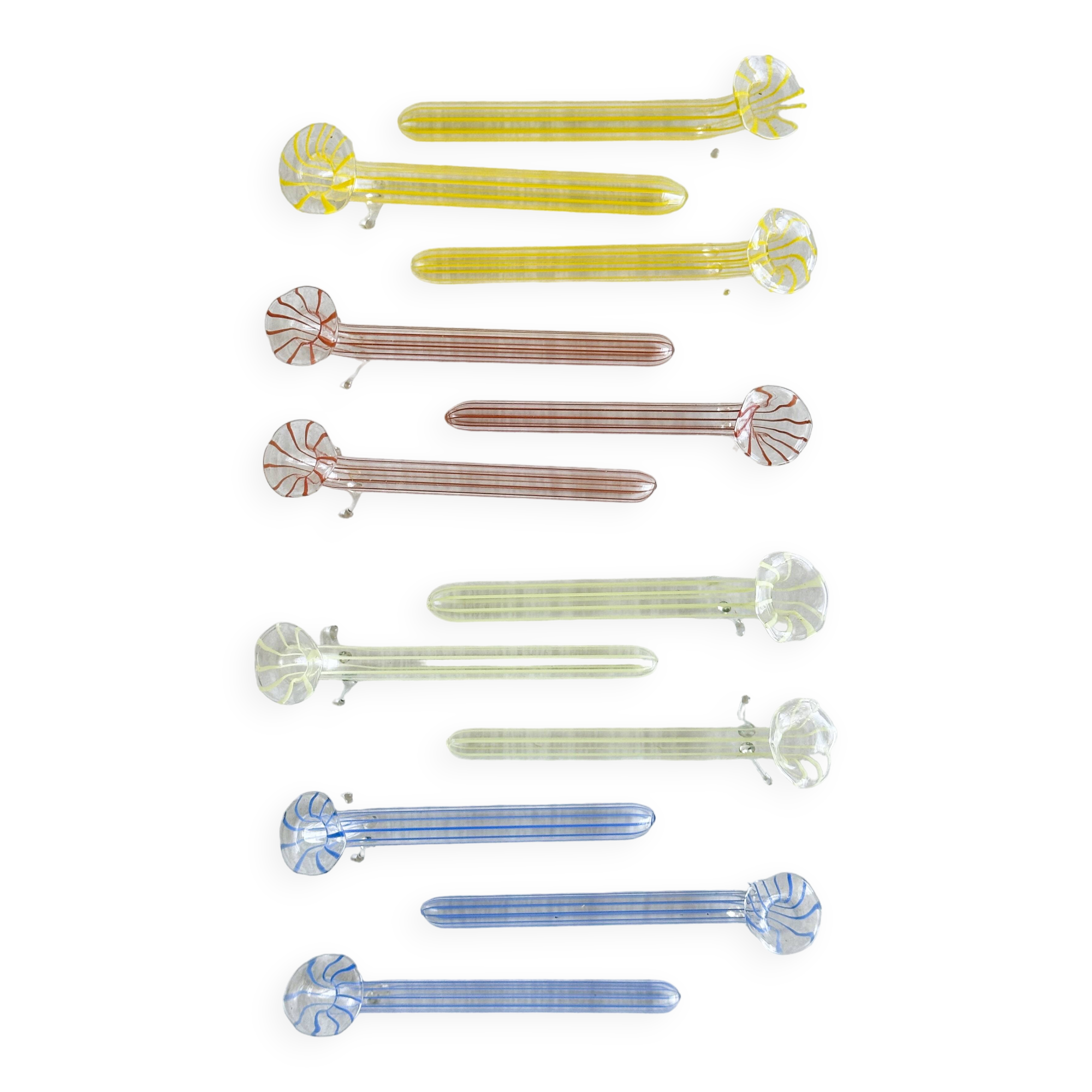 12 porte-couteaux en verre soufflé coloré, design rayé.
