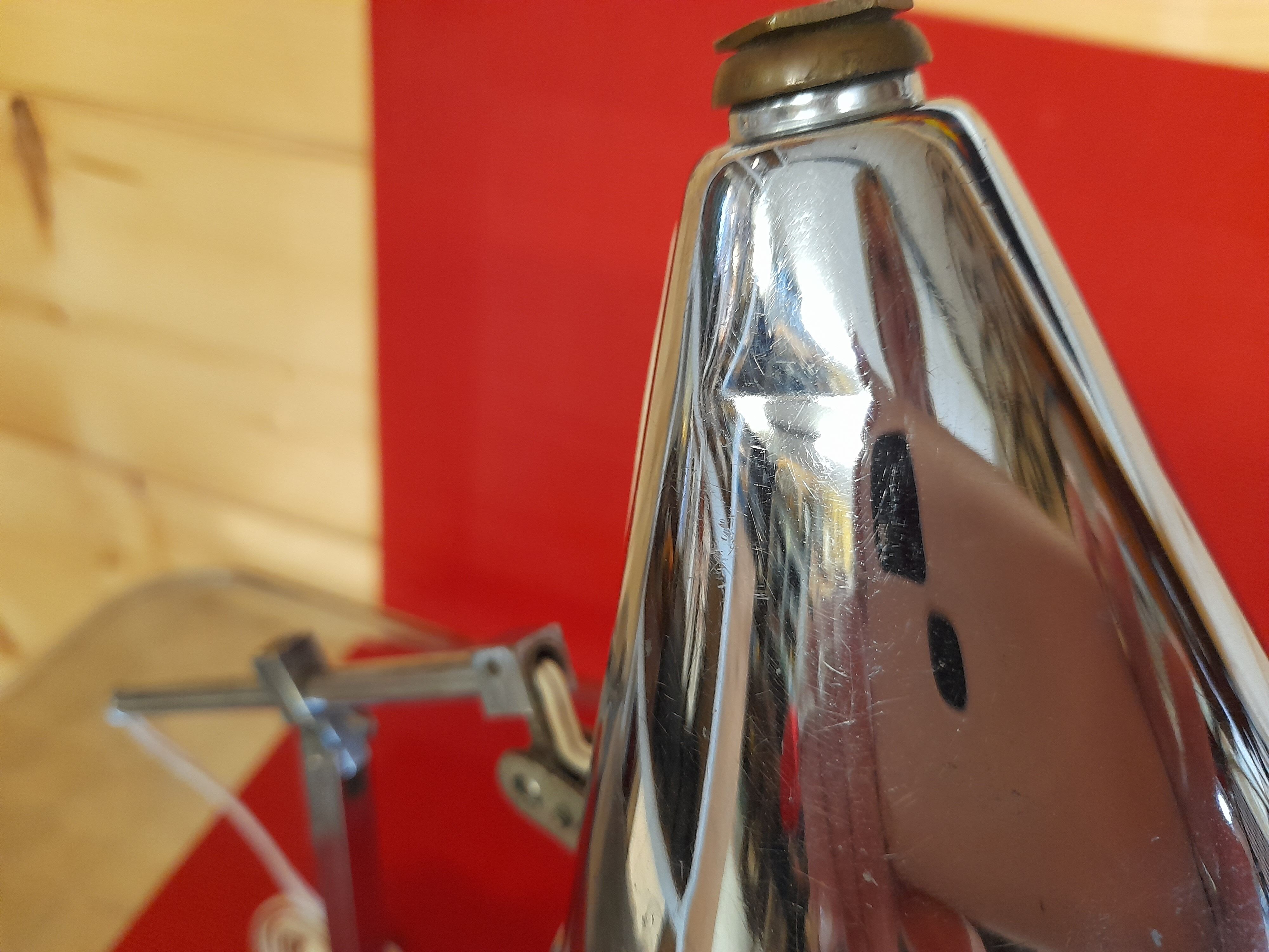 Pirouett art deco lamp