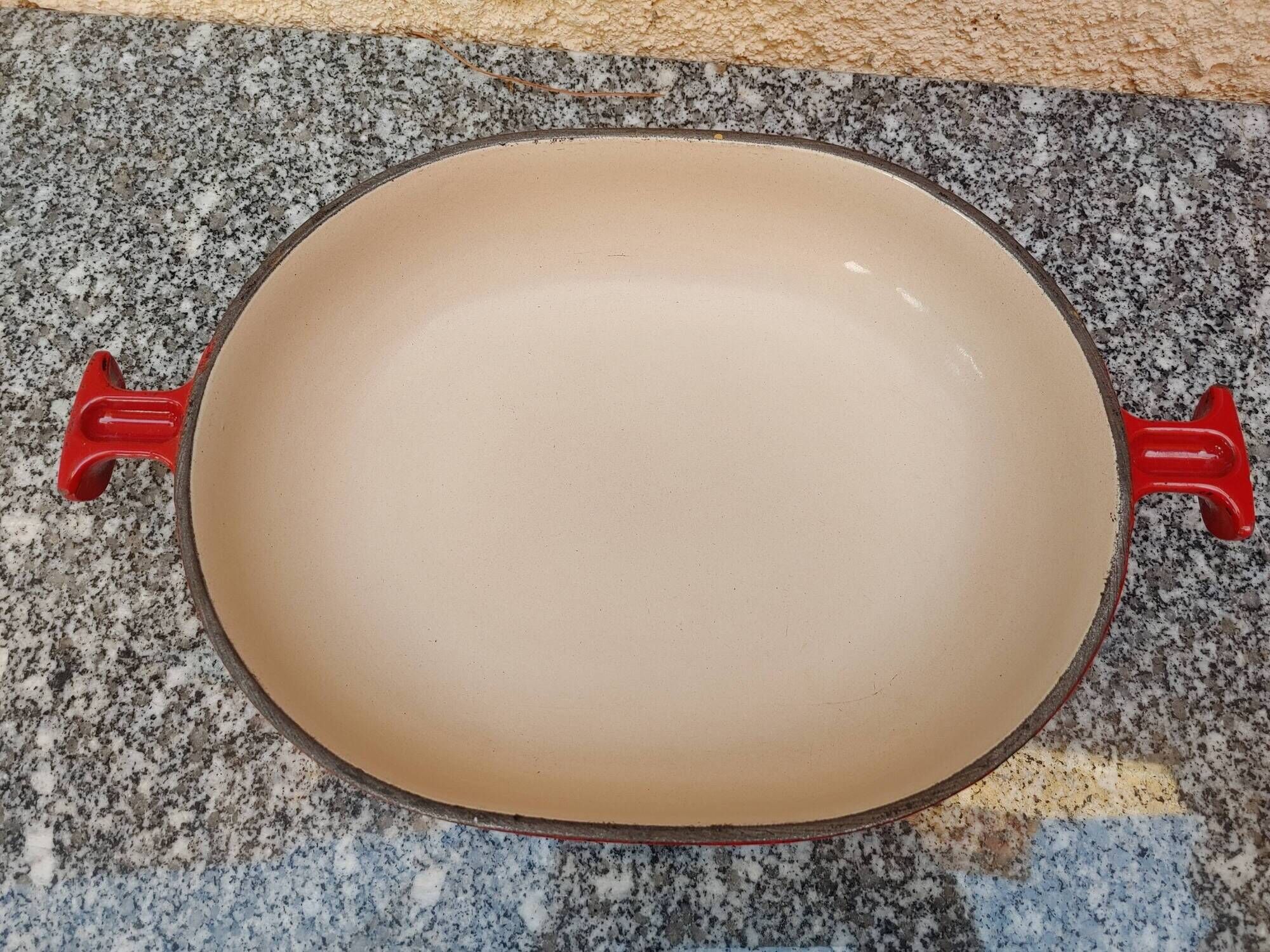 The Crucible Cocotte & its enamelled cast iron dish Enzo Mari Model MAMA N° 29