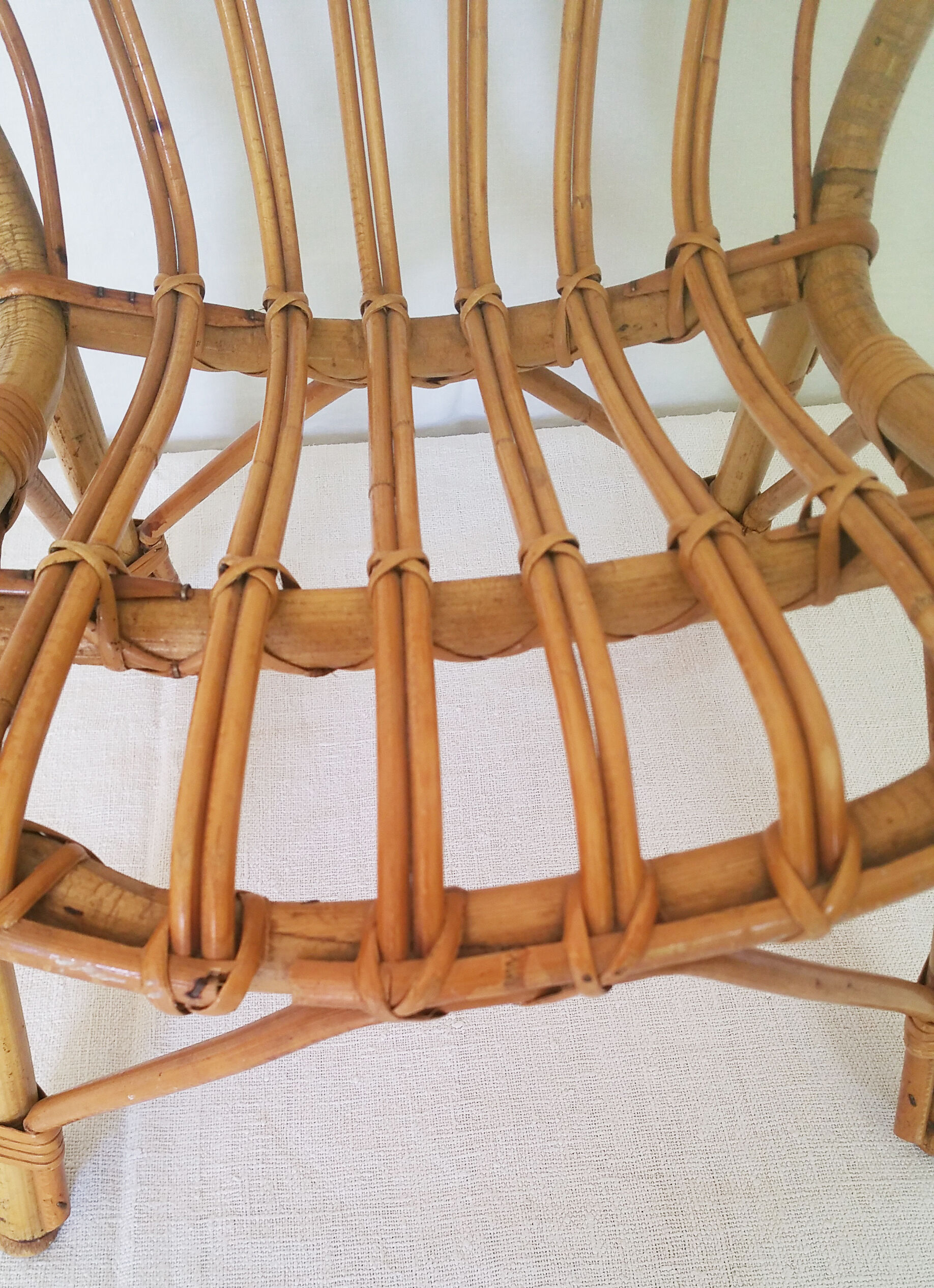 Rattan "shell" chair for children