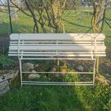 Folding garden bench