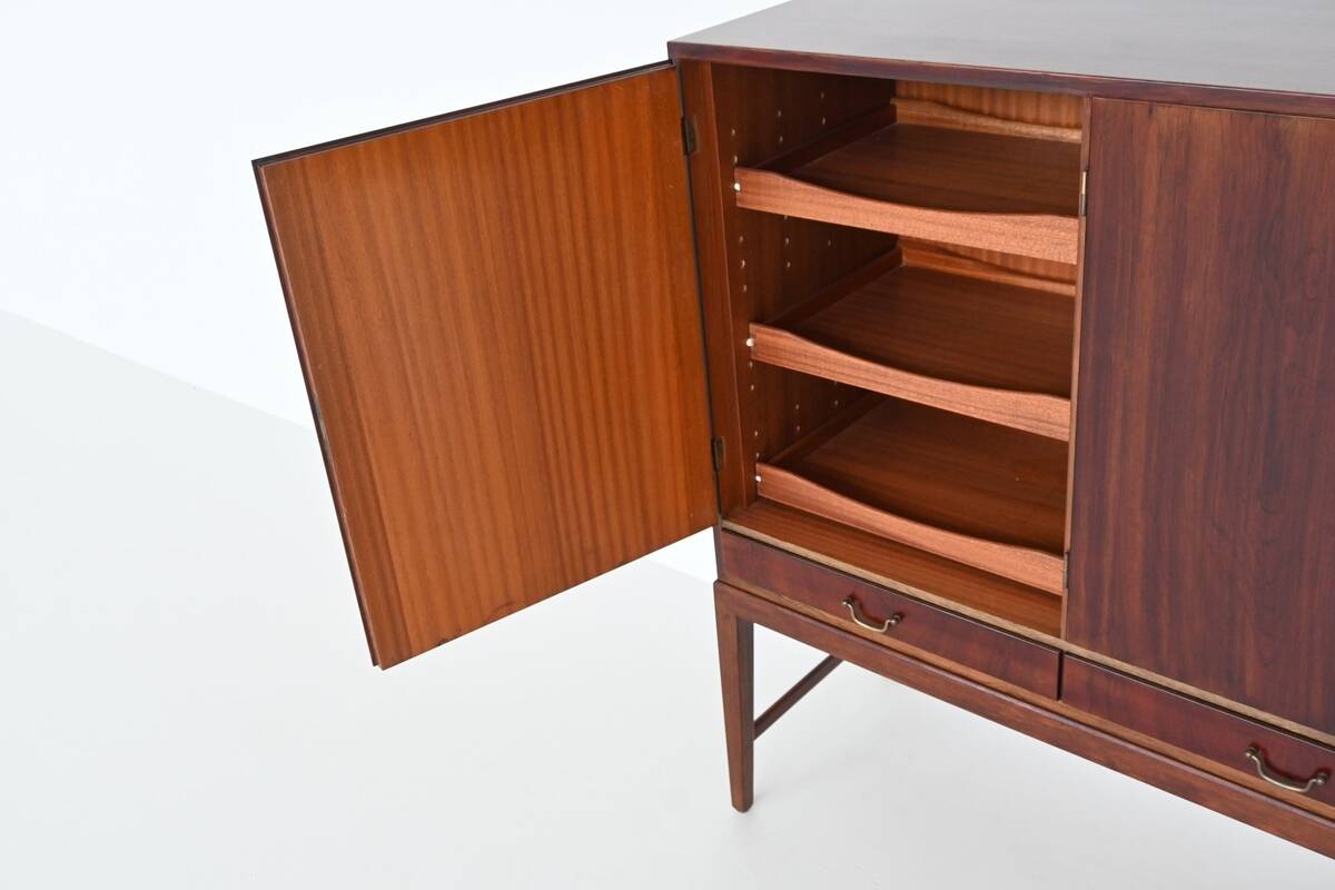 Buffet haut Severin Hansen en palissandre Haslev Møbelsnedkeri Danemark 1960