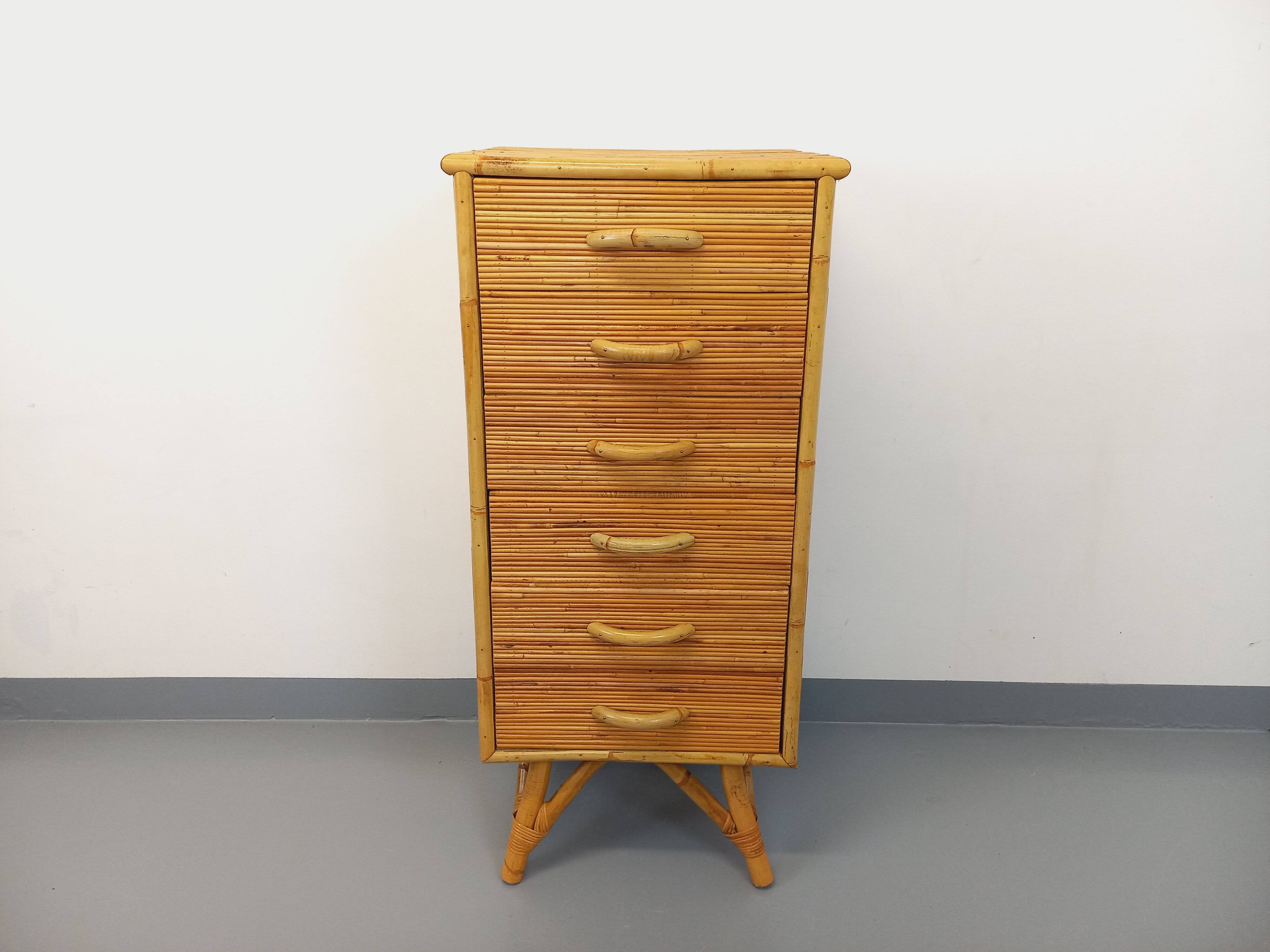 Commode chiffonnier vintage en rotin des années 70