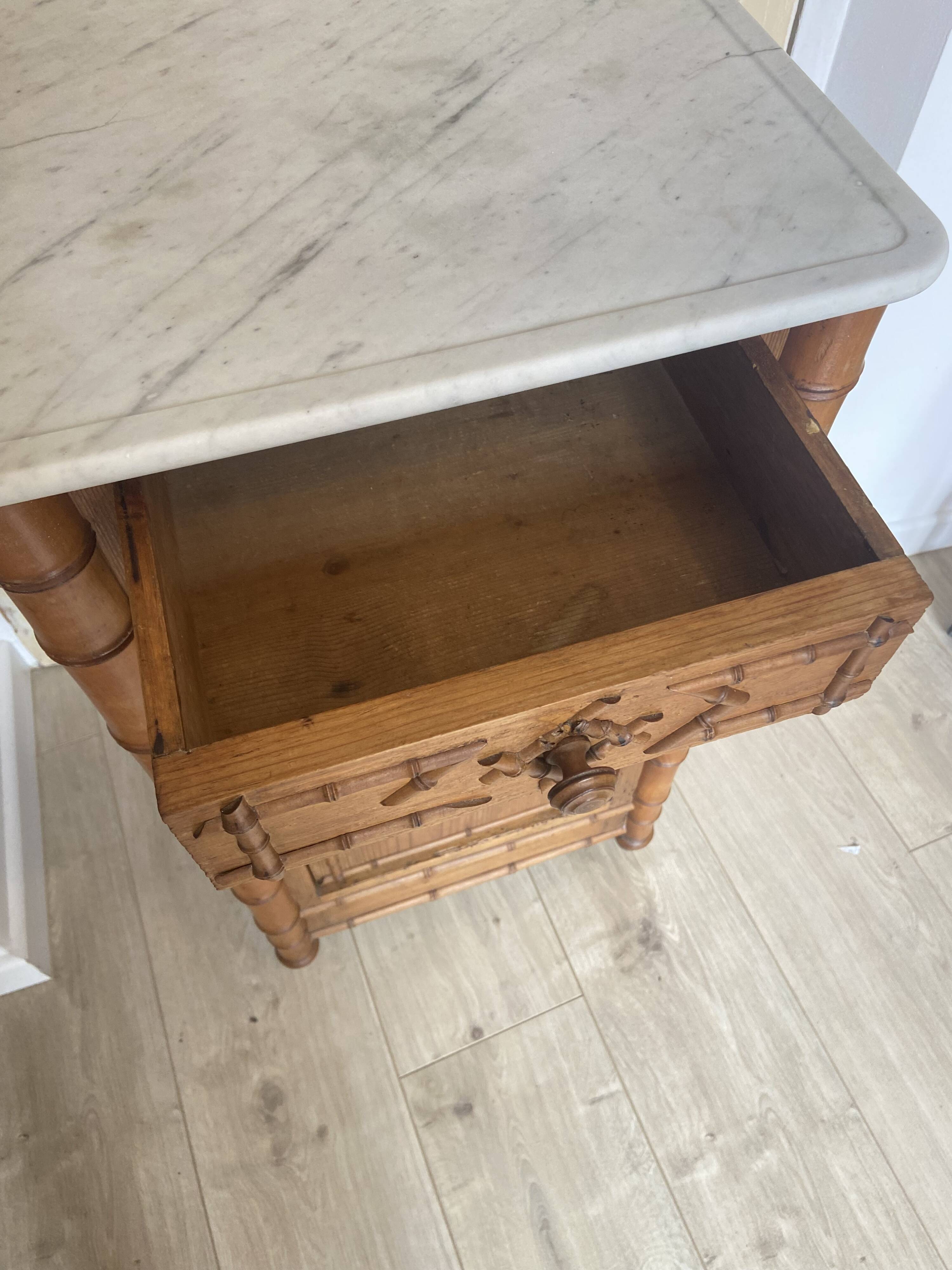 Bedside table / nightstand in pitchpin pine wood and bamboo with marble top