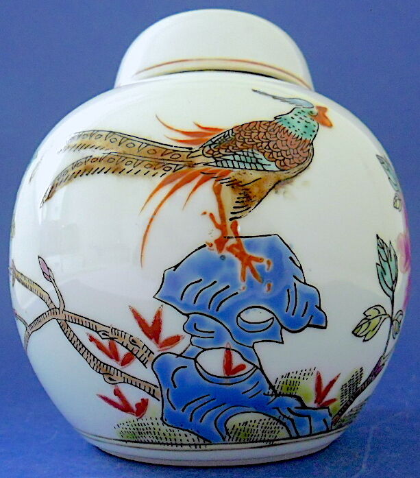 Chinese porcelain ginger pot decorated with a pheasant
