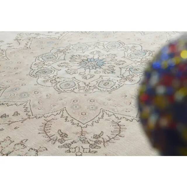 1970s Vintage Persian Handmade Wool Orange Area Rug 290x384