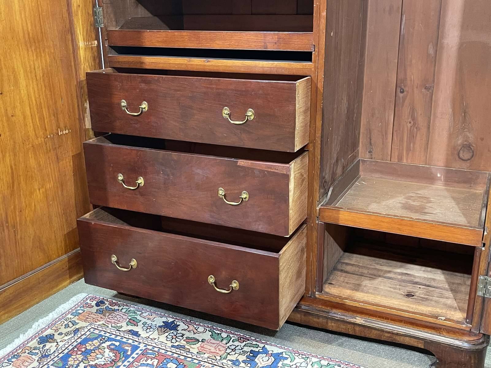 Armoire dressing Victorienne 19ème en acajou.