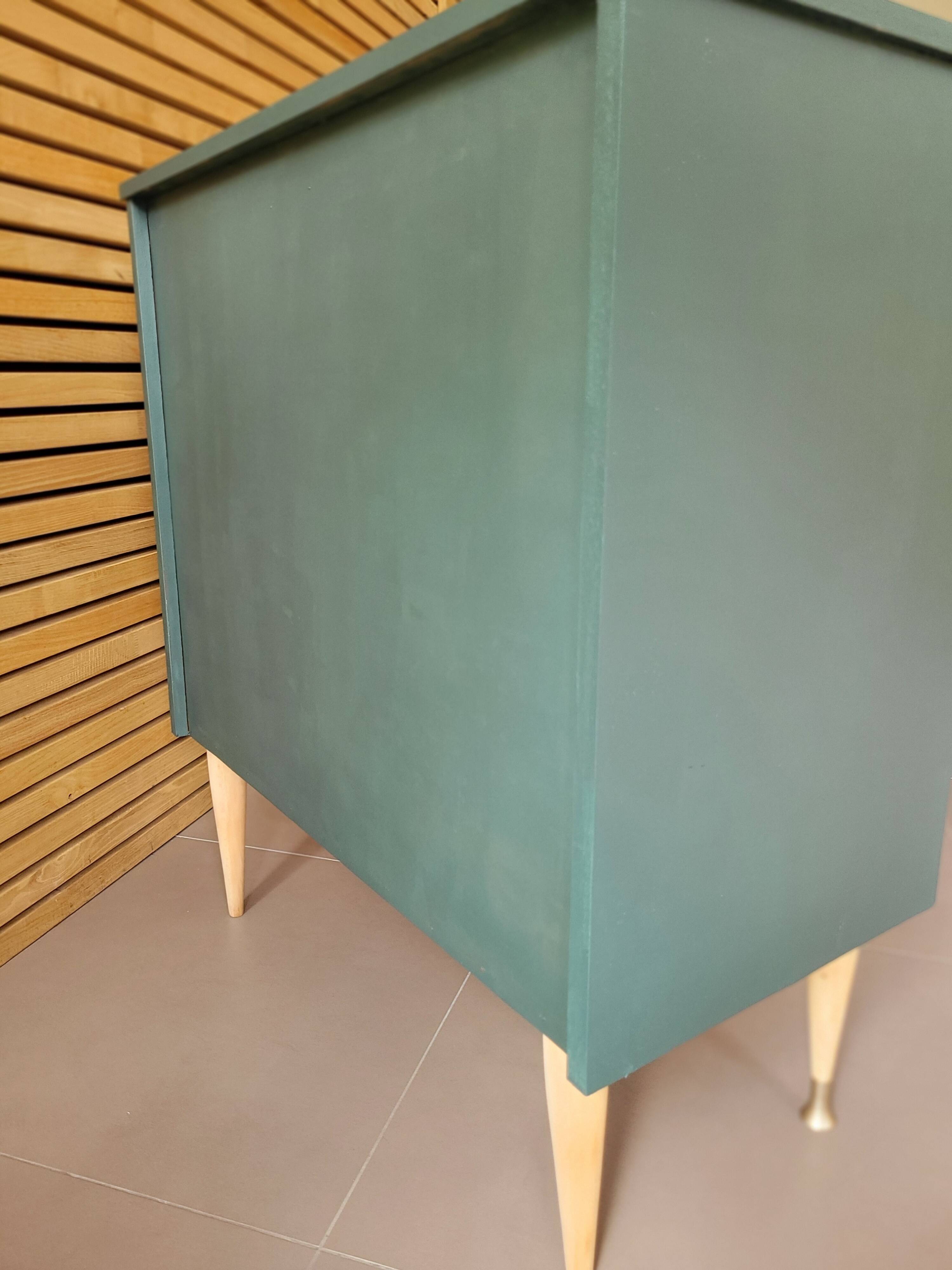 Commode vintage années 60 pieds fuseaux