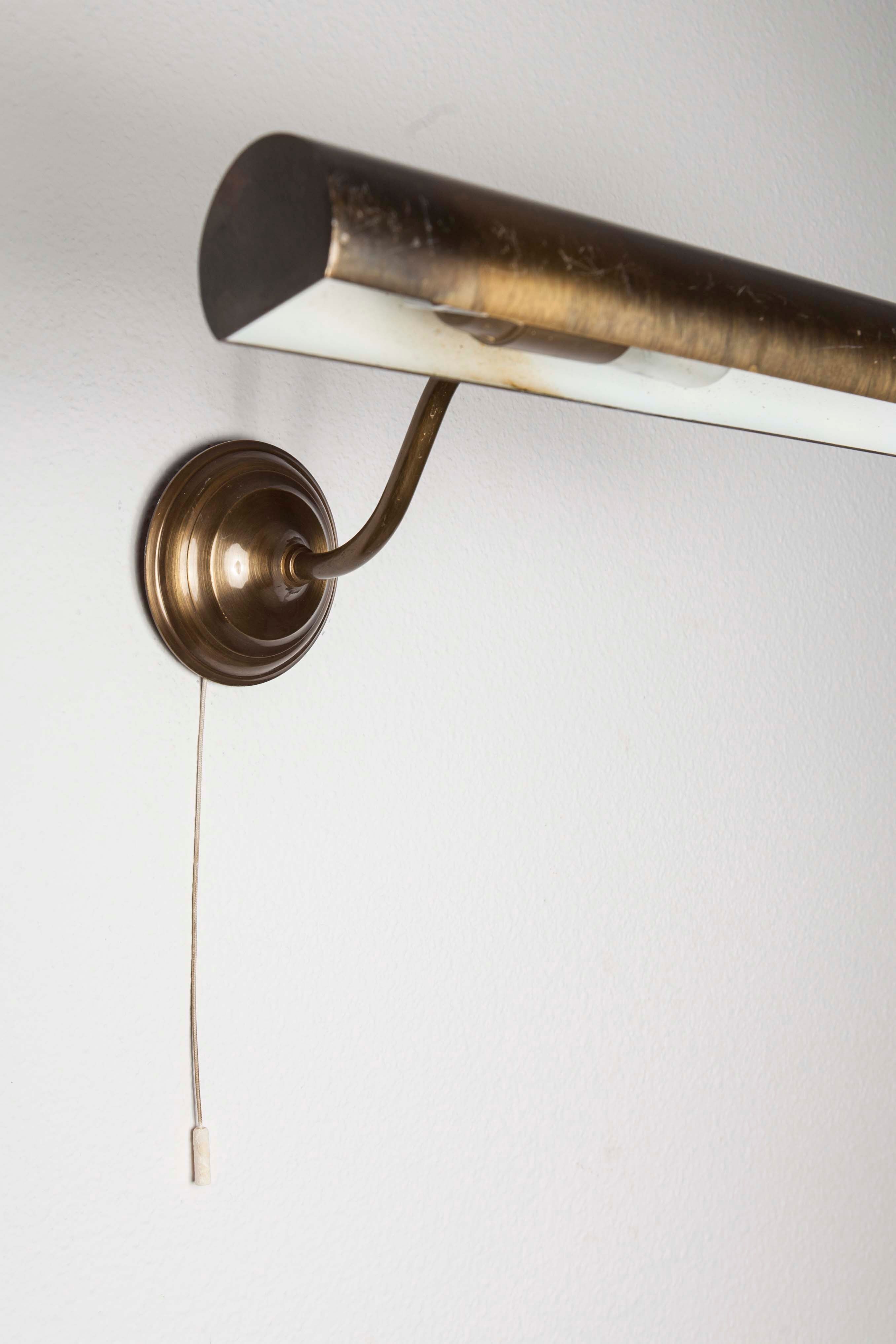 Applied brass for table