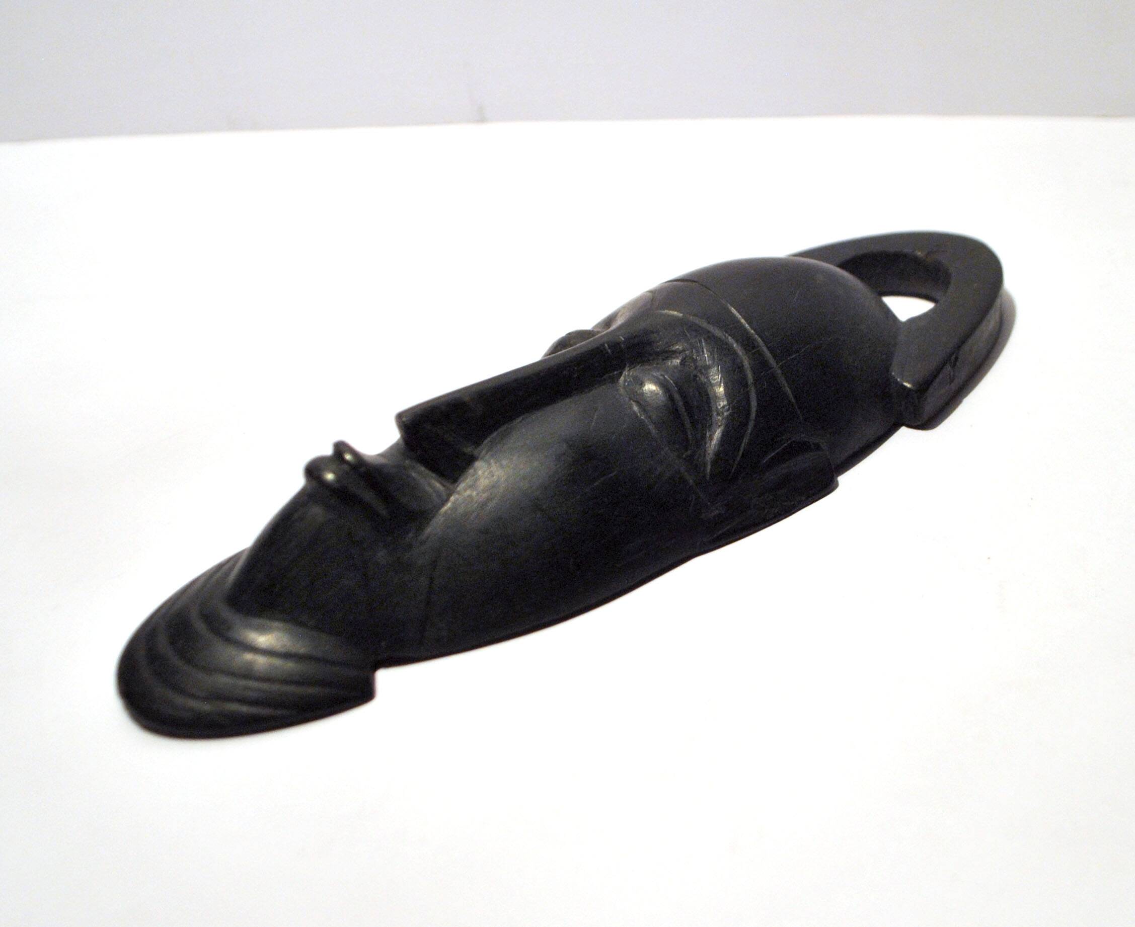 African mask smiling head in ebony wood sculpture africa 20x7cm