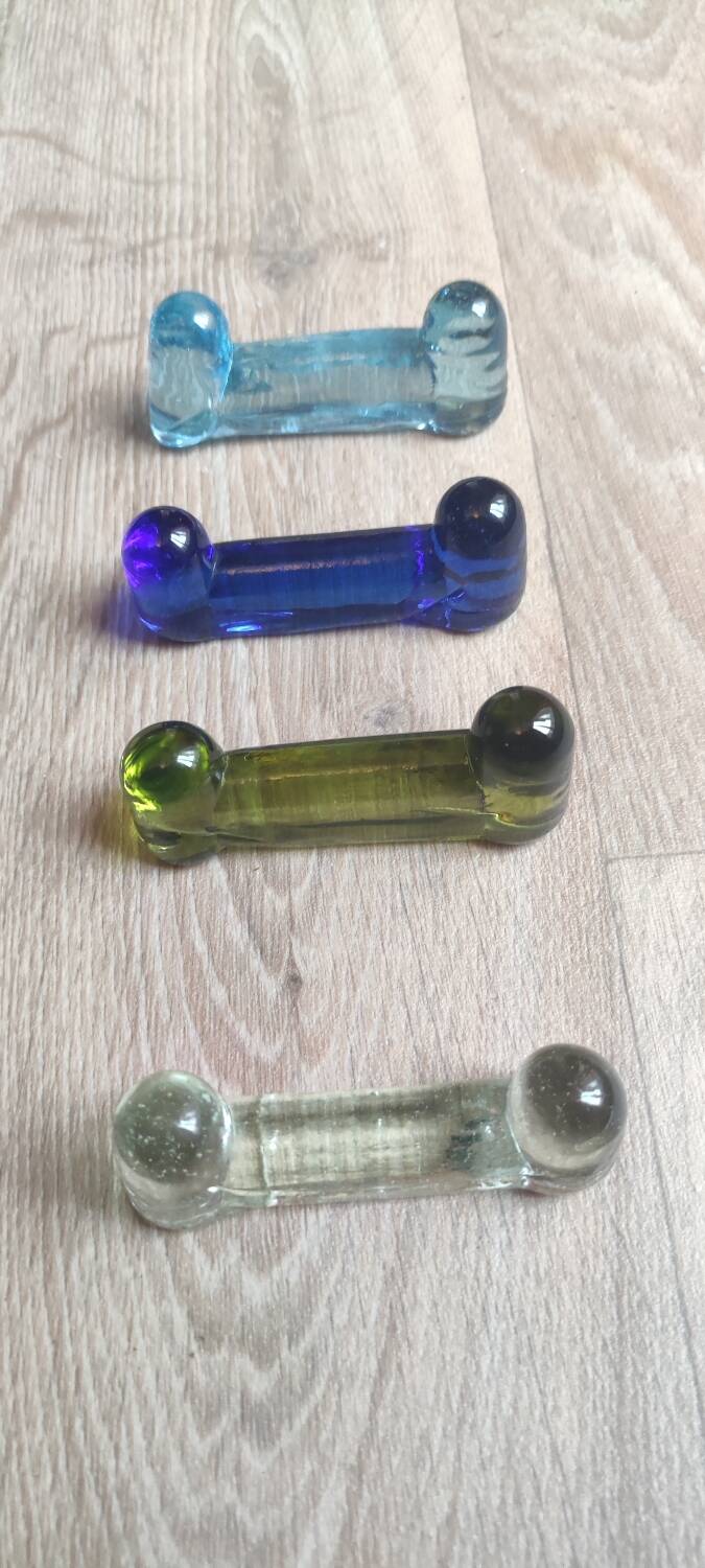 Lot of 4 green knife holders from Biot, peridot, 1970.