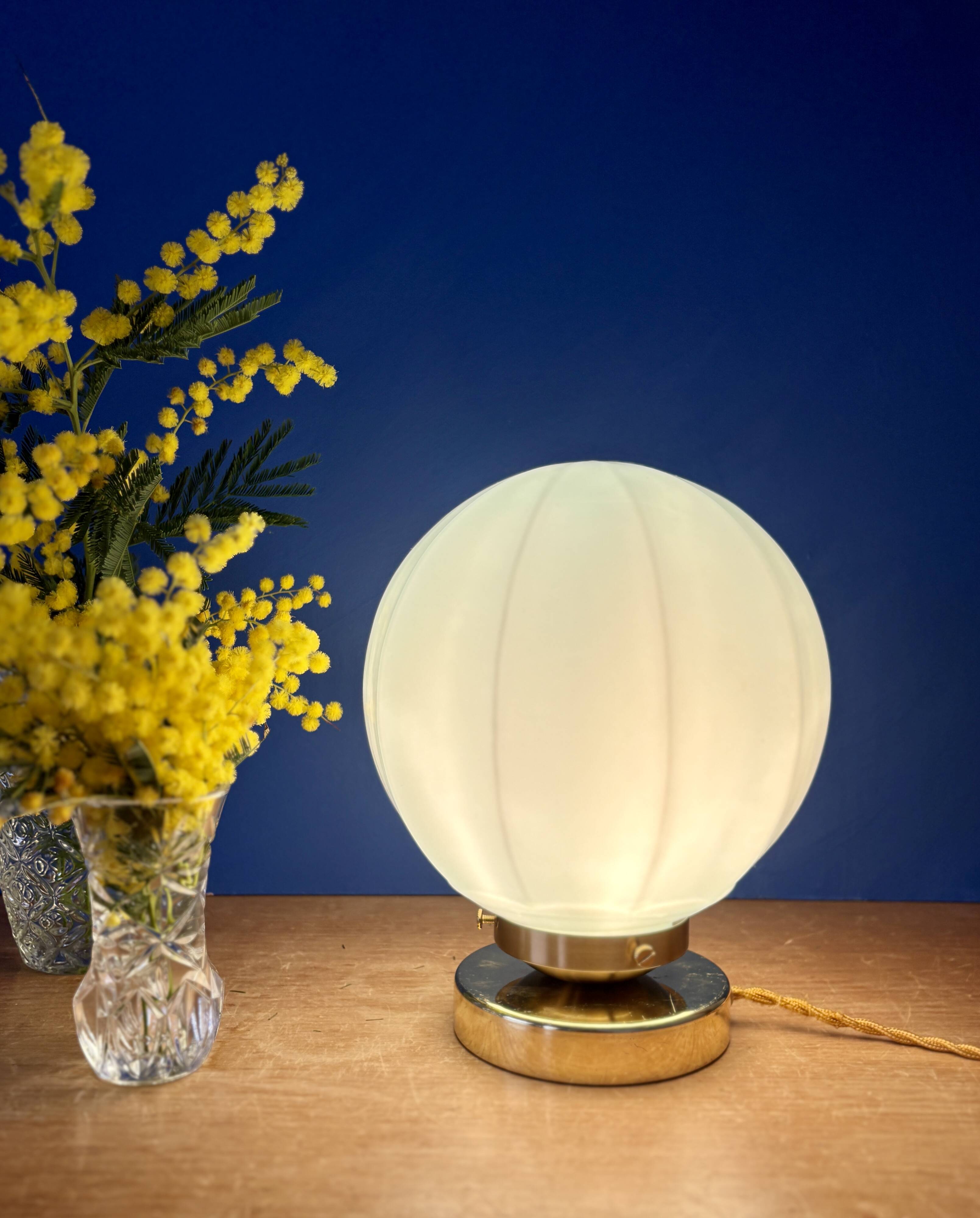 Vintage Art Deco blue opaline globe table lamp