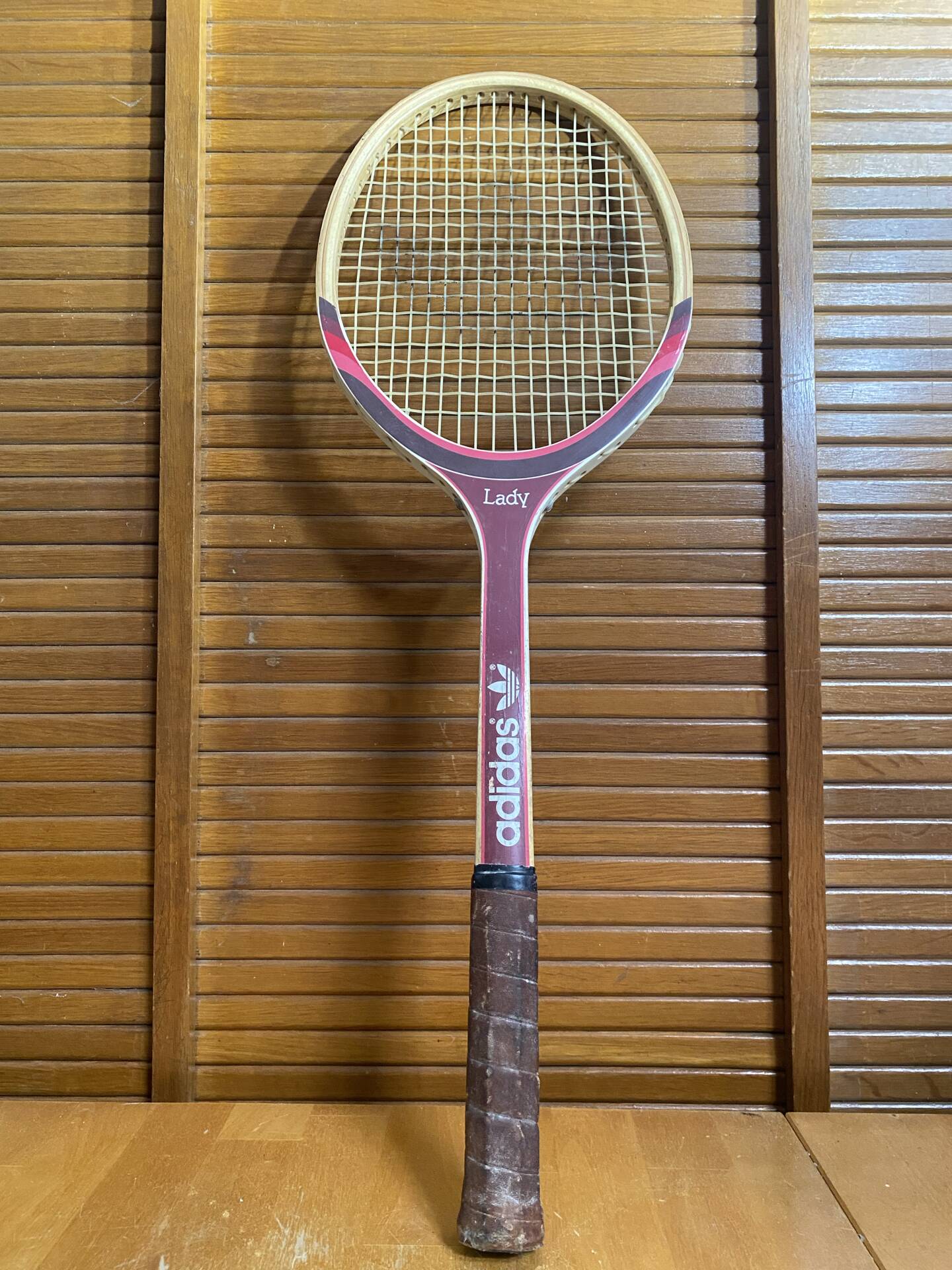 Vintage ADIDAS Lady Wooden Tennis Racket #E195