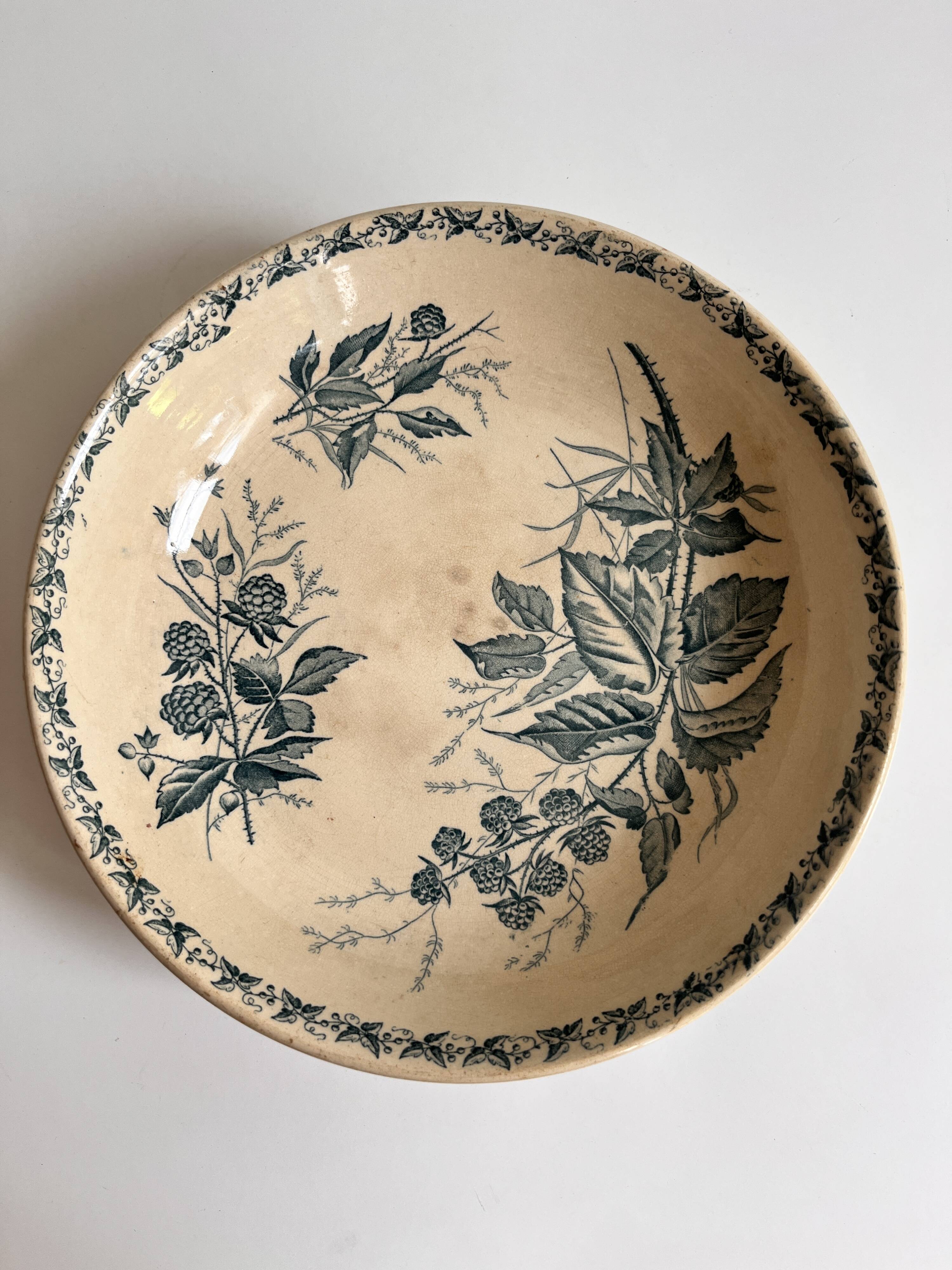 Plat compotier Terre de fer Badonviller