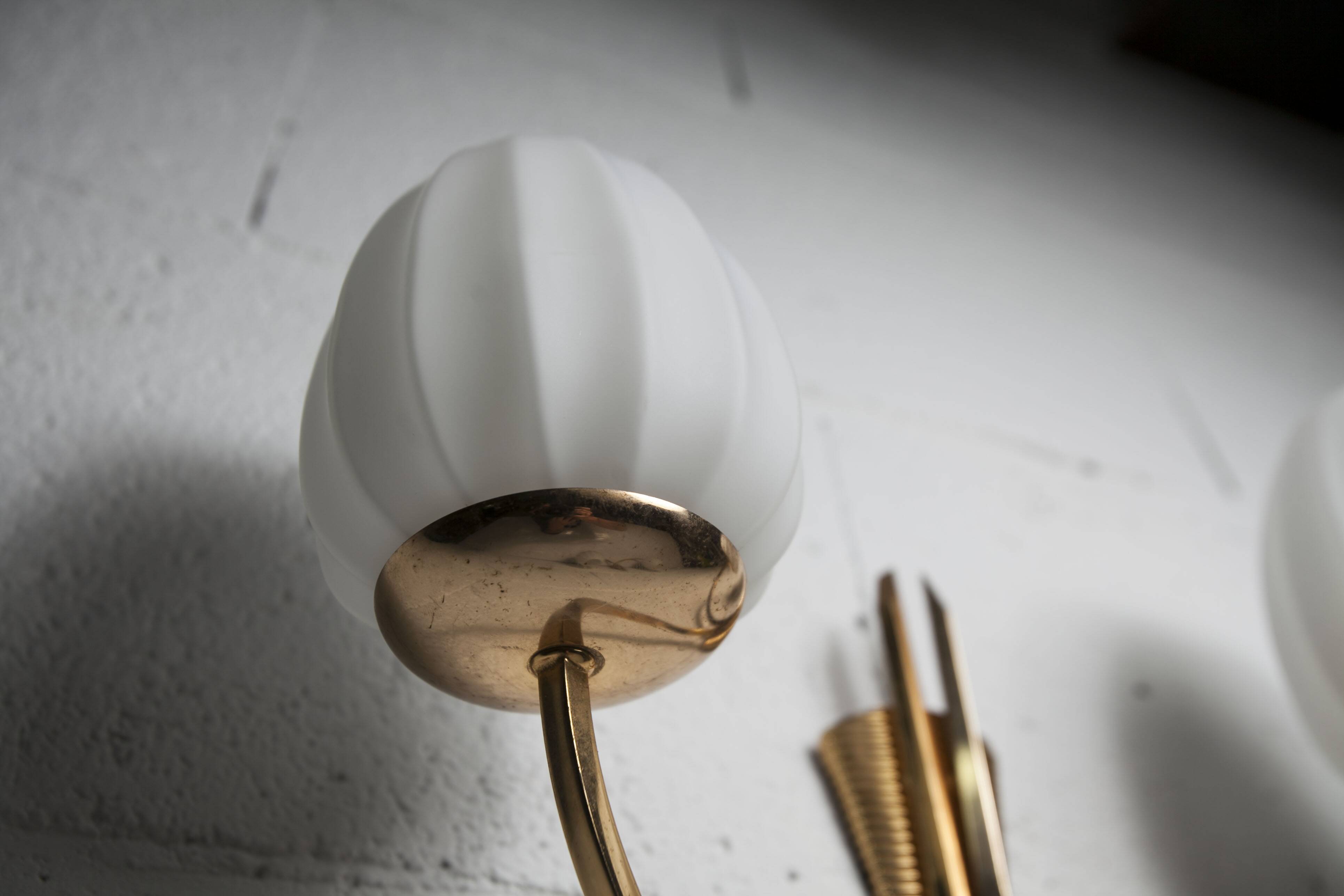 Pair of 1960 opaline and brass wall lights from Italy