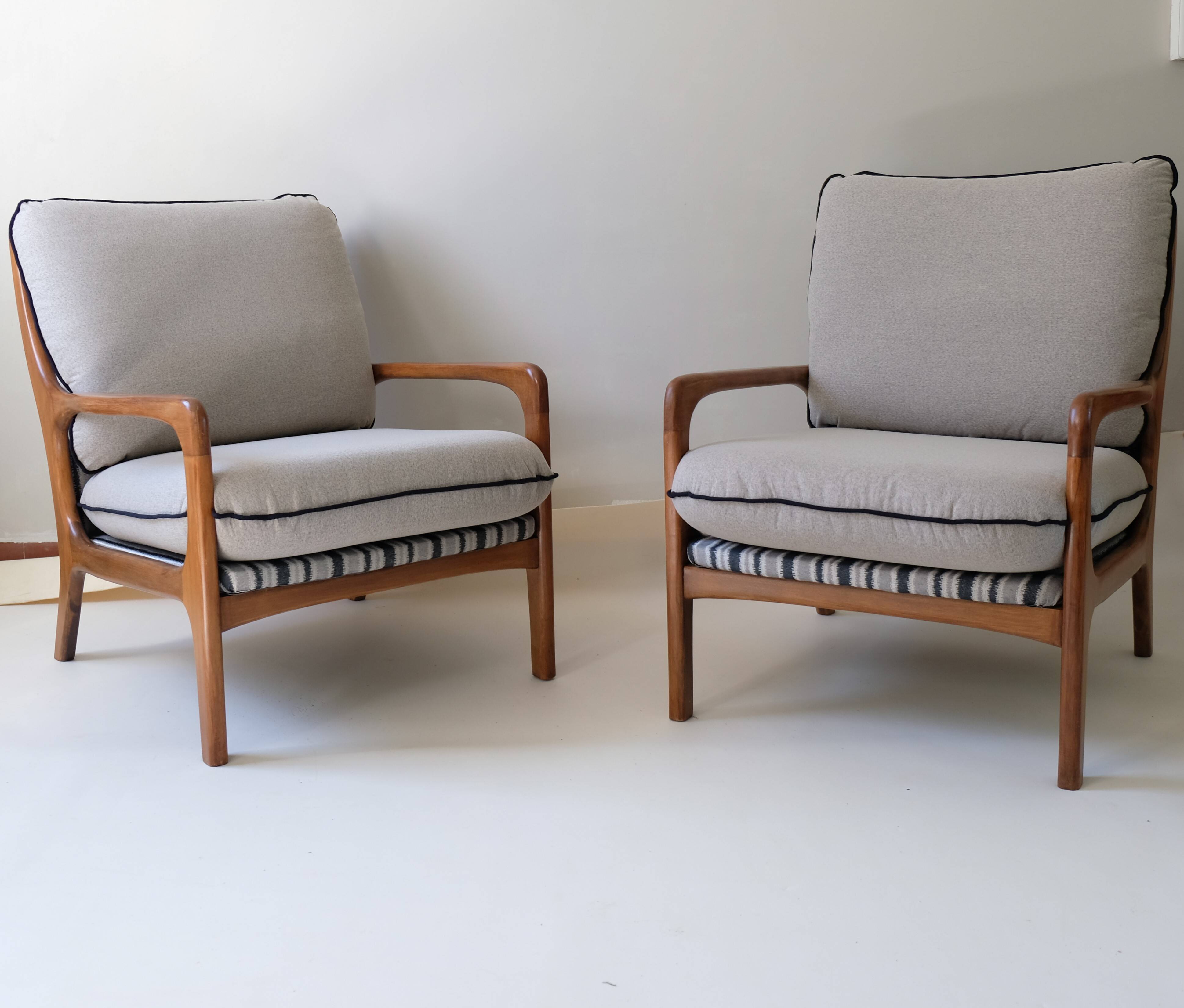 Pair of armchairs