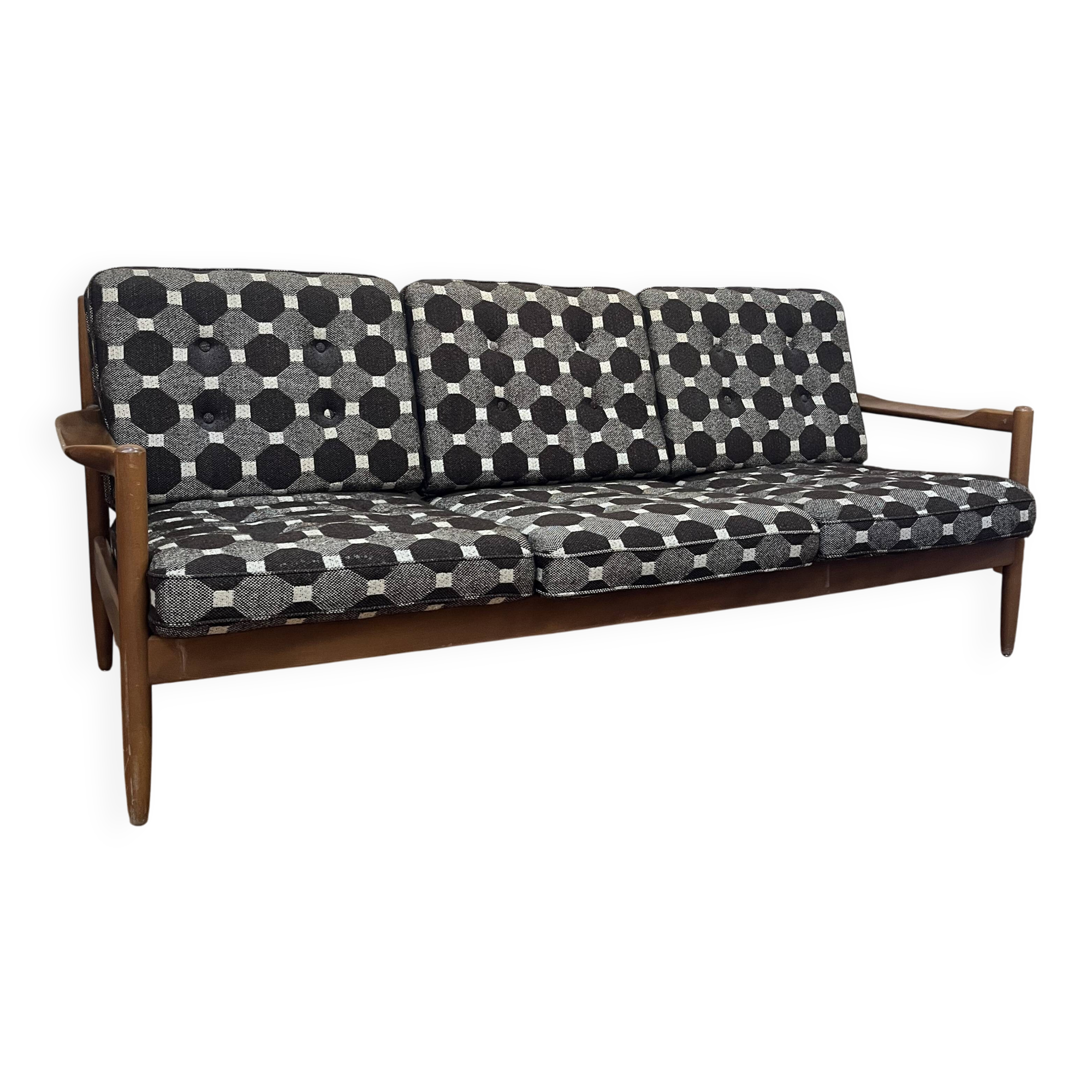 Scandinavian style 3-seater sofa