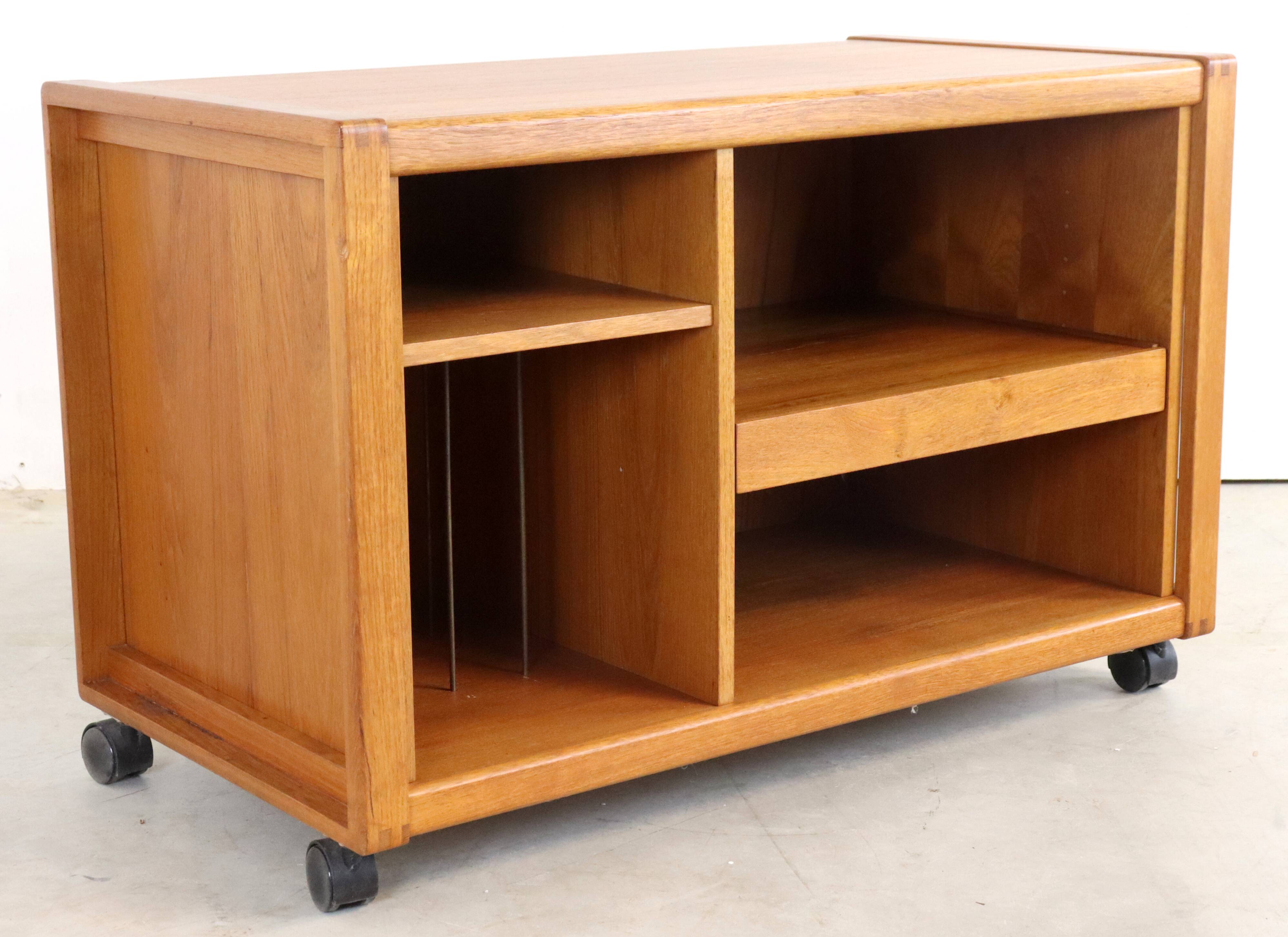 vintage teak deens Audiomeubel / platenspeler kast 'Virum'