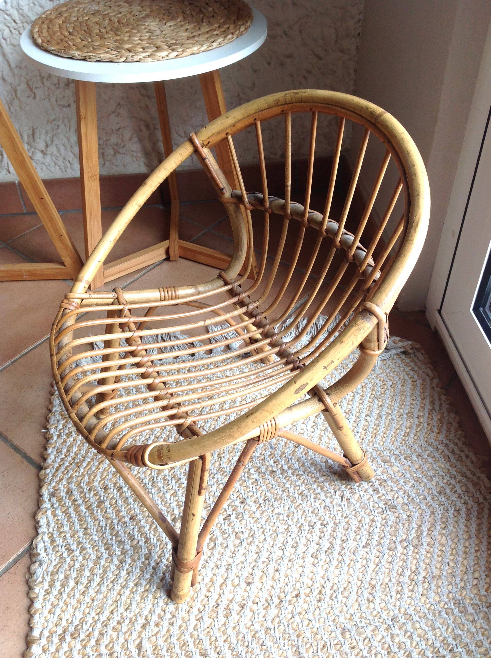 Child's shell chair in rattan / vintage 60s-70s