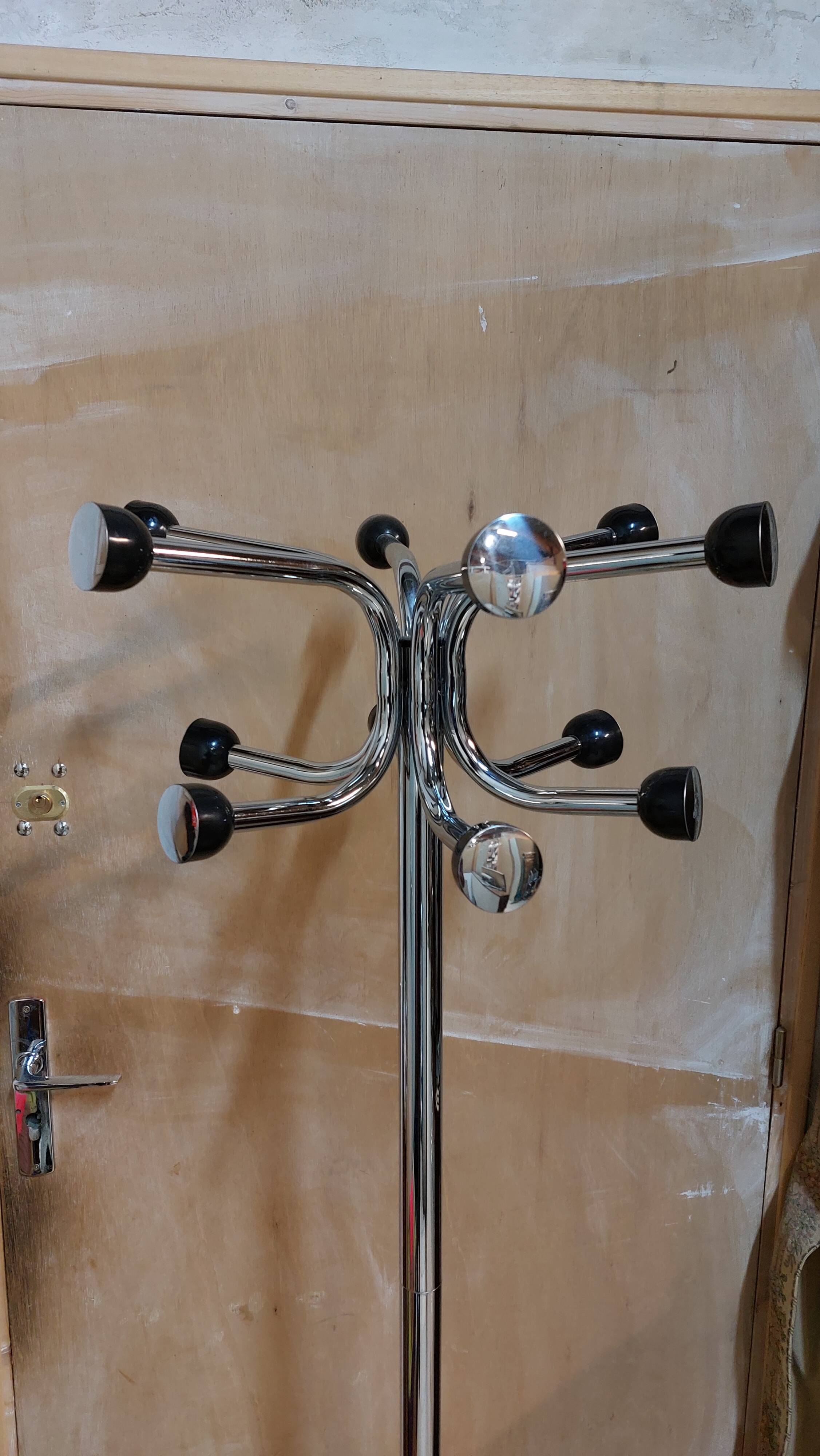 Coat rack vintage parrot in chromed metal and bakelite - 60s