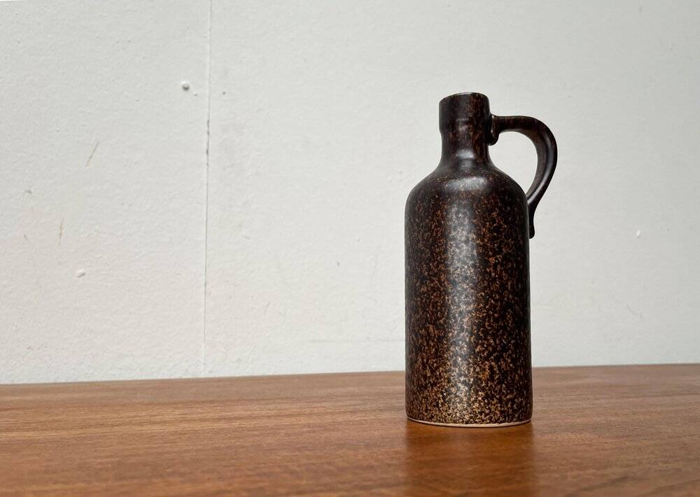 Mid-century ceramic carafe vase by Bastian le Pemp for Kemper / Quimper France, 1960s.