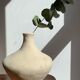 Vase en grès blanc chamotté
