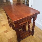 Set of nesting tables
