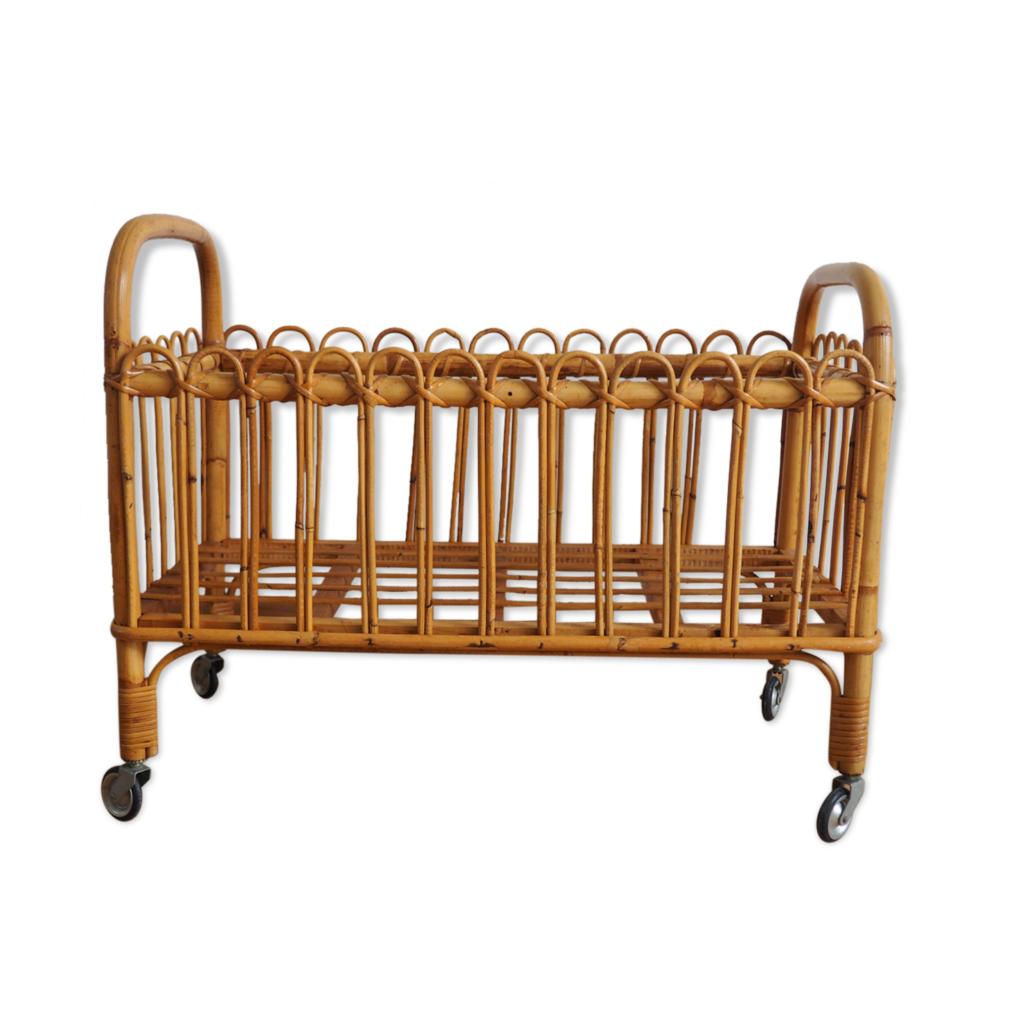 Rattan bed for dolls