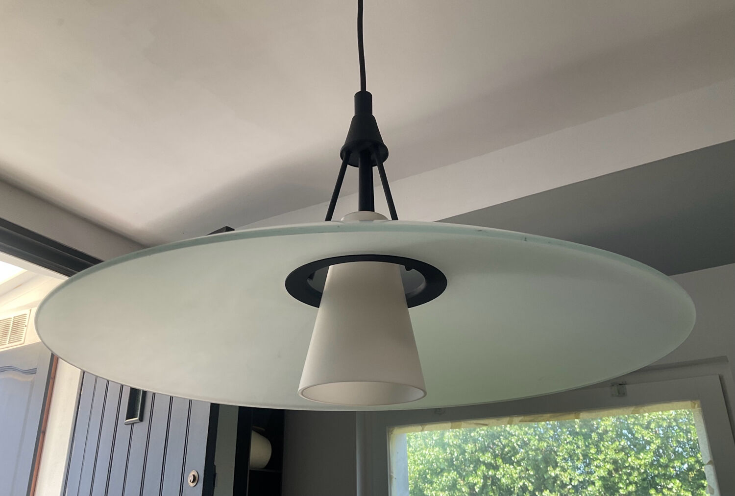 Postmodern Helestra Leuchten pendant light in opaline and frosted glass