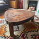 Table basse tripode « les clefs »