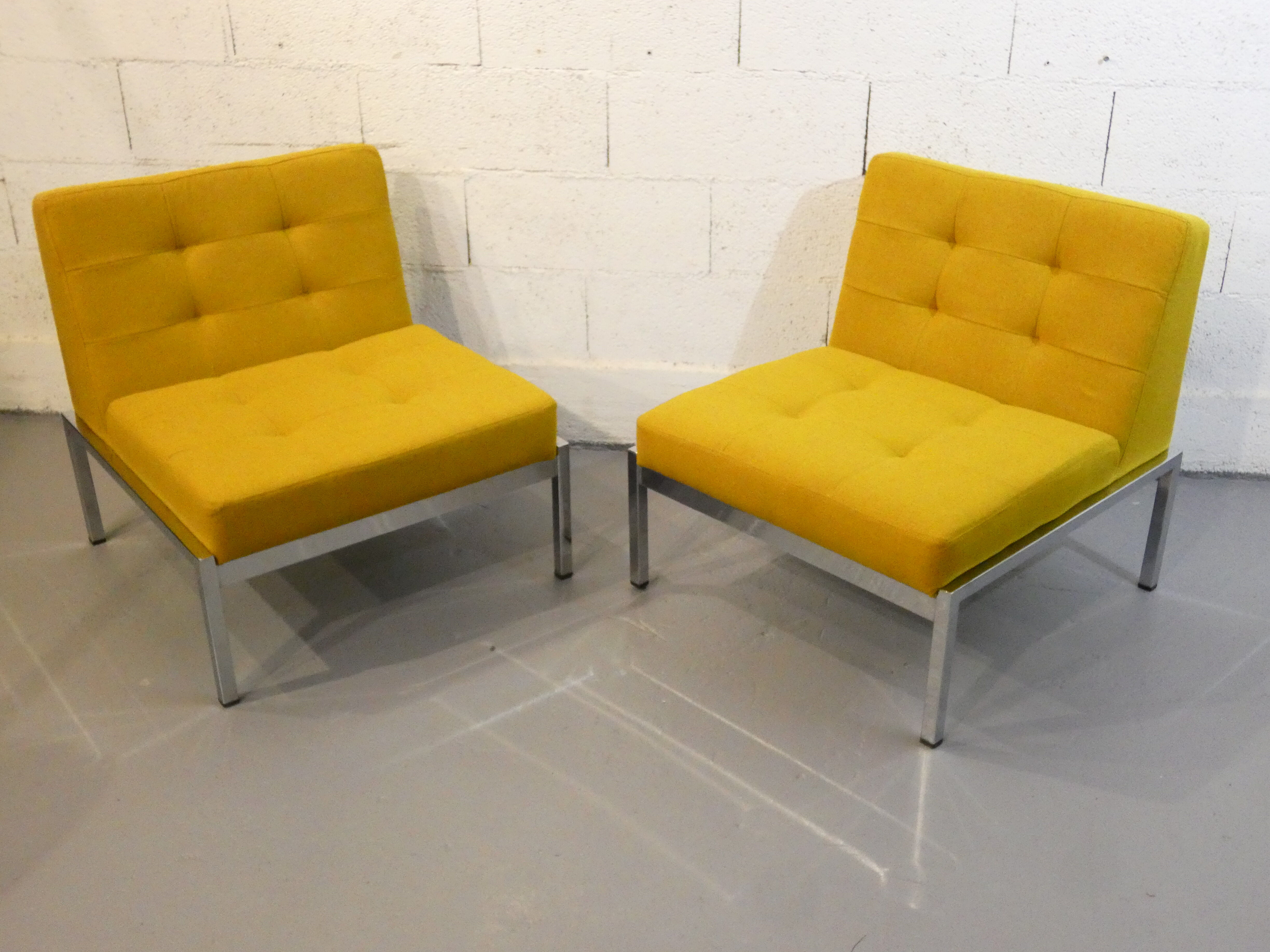 Pair of Samouraï drivers by Joseph André Motte for Airborne 1960