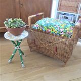 Vintage plant holder tripod "kitsch" pink pattern