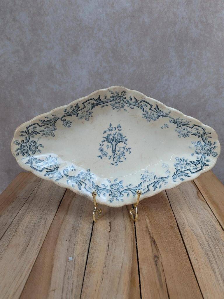 Ravier ironstone Longchamp model Louis XVI with old blue decoration.