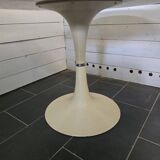 Tulip-shaped table from the 60s, Grosfillex