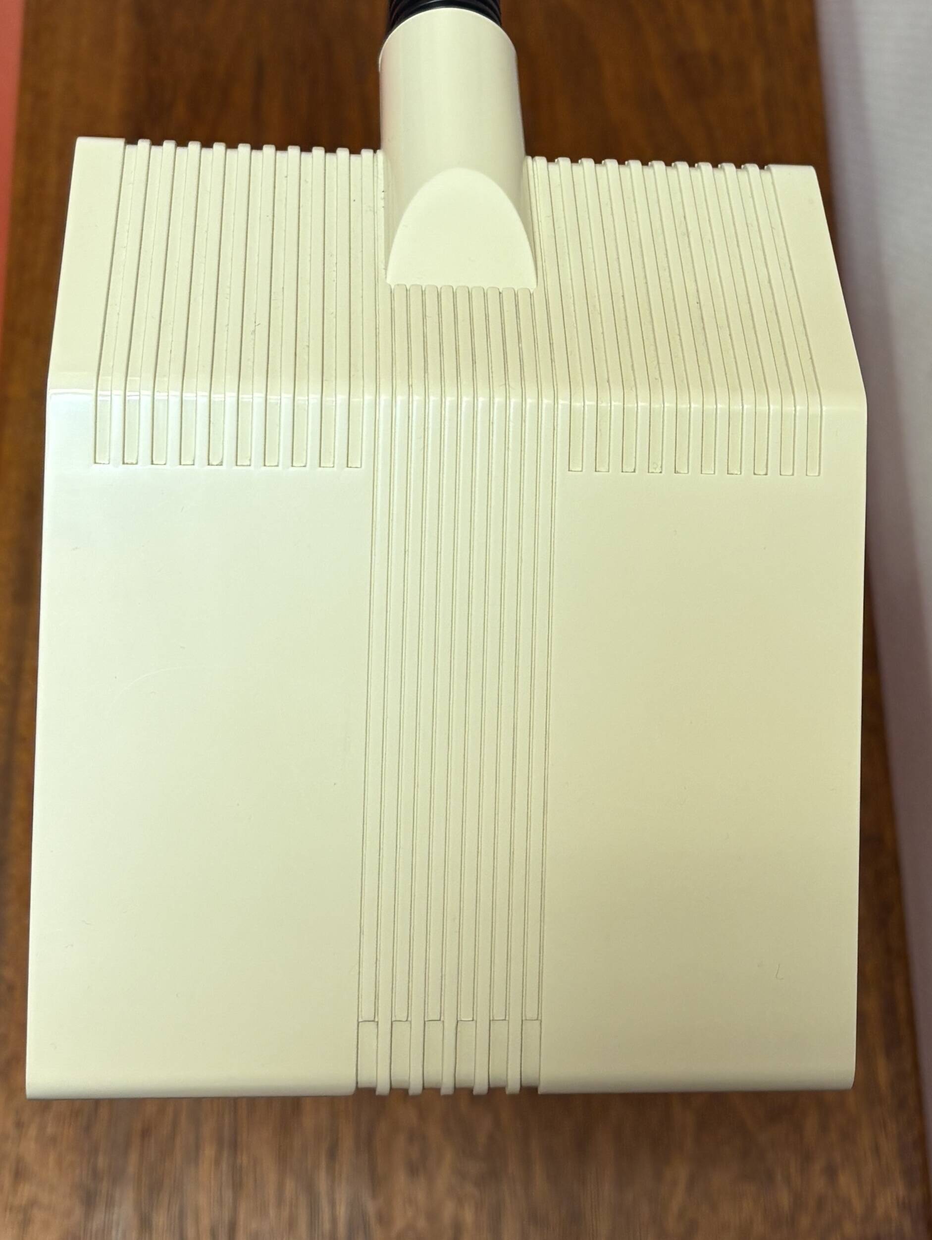 White 2D IBIS table light by Fulvio Battaglia for THORN