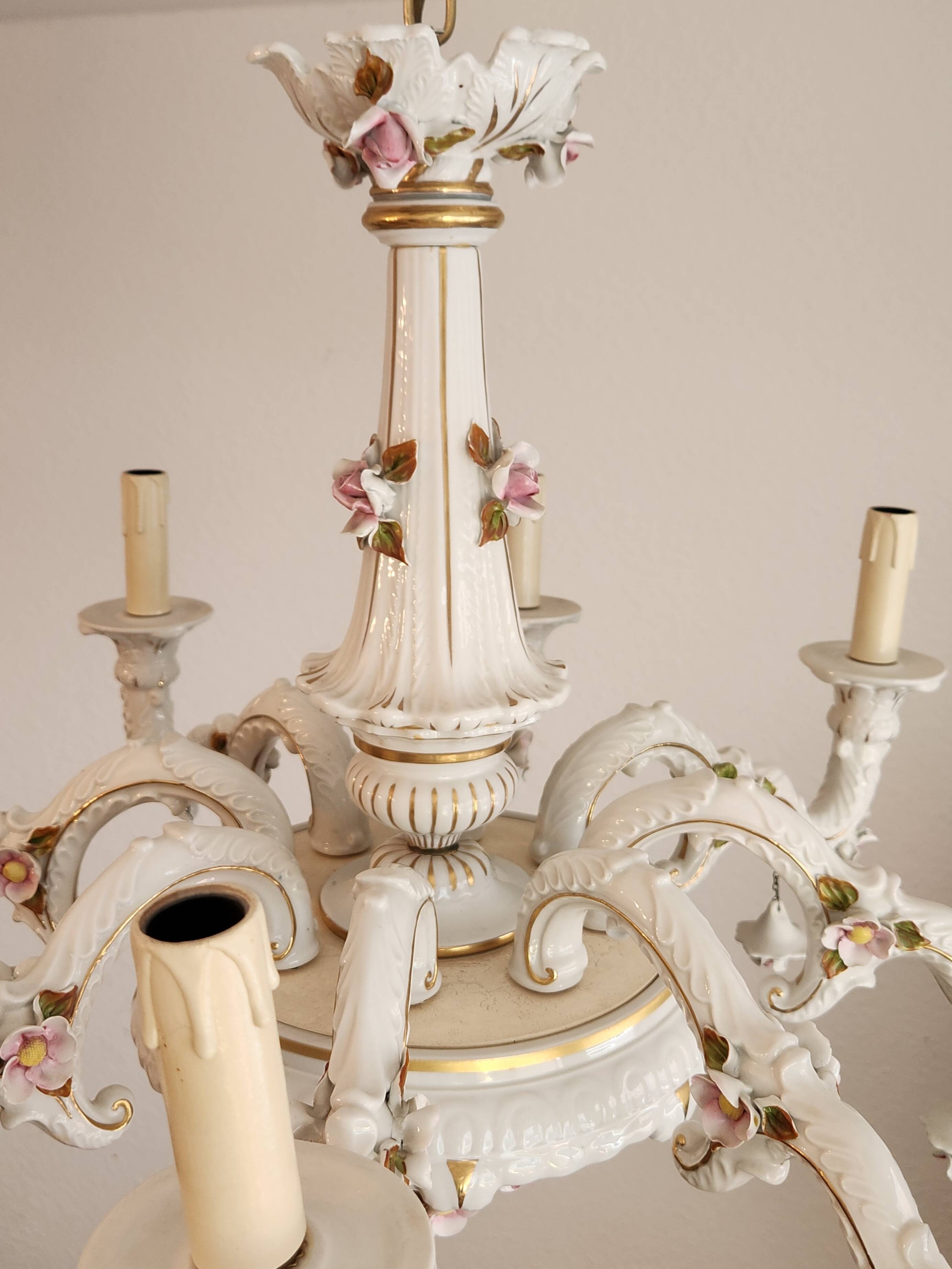 Large hand-painted gilded chandelier mangani ceramiche porcelain
