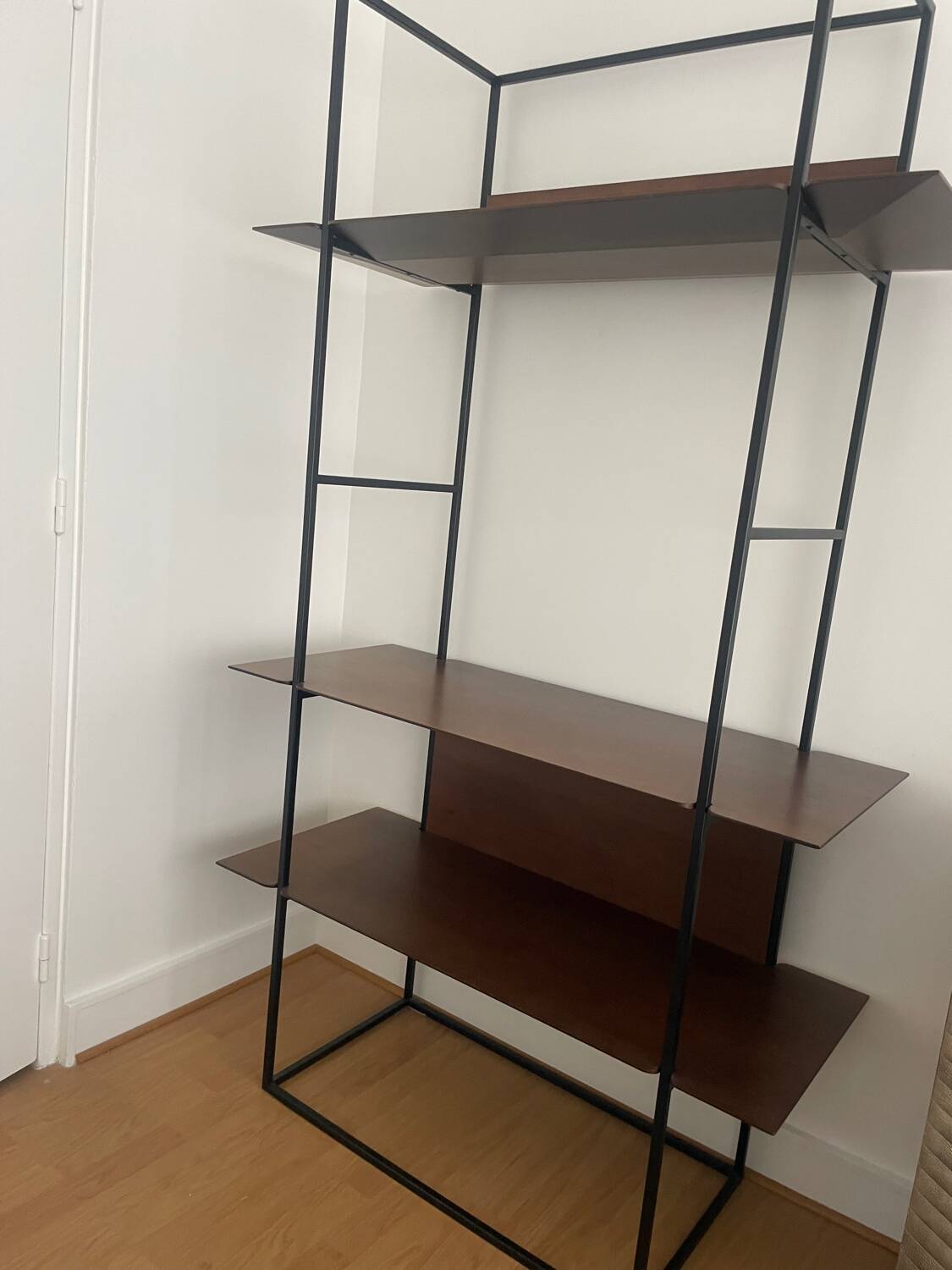 Étagère sur pieds, bibliothèque Saccaro