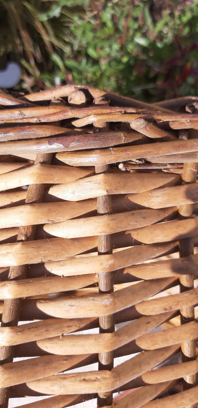 old wicker basket 60/70