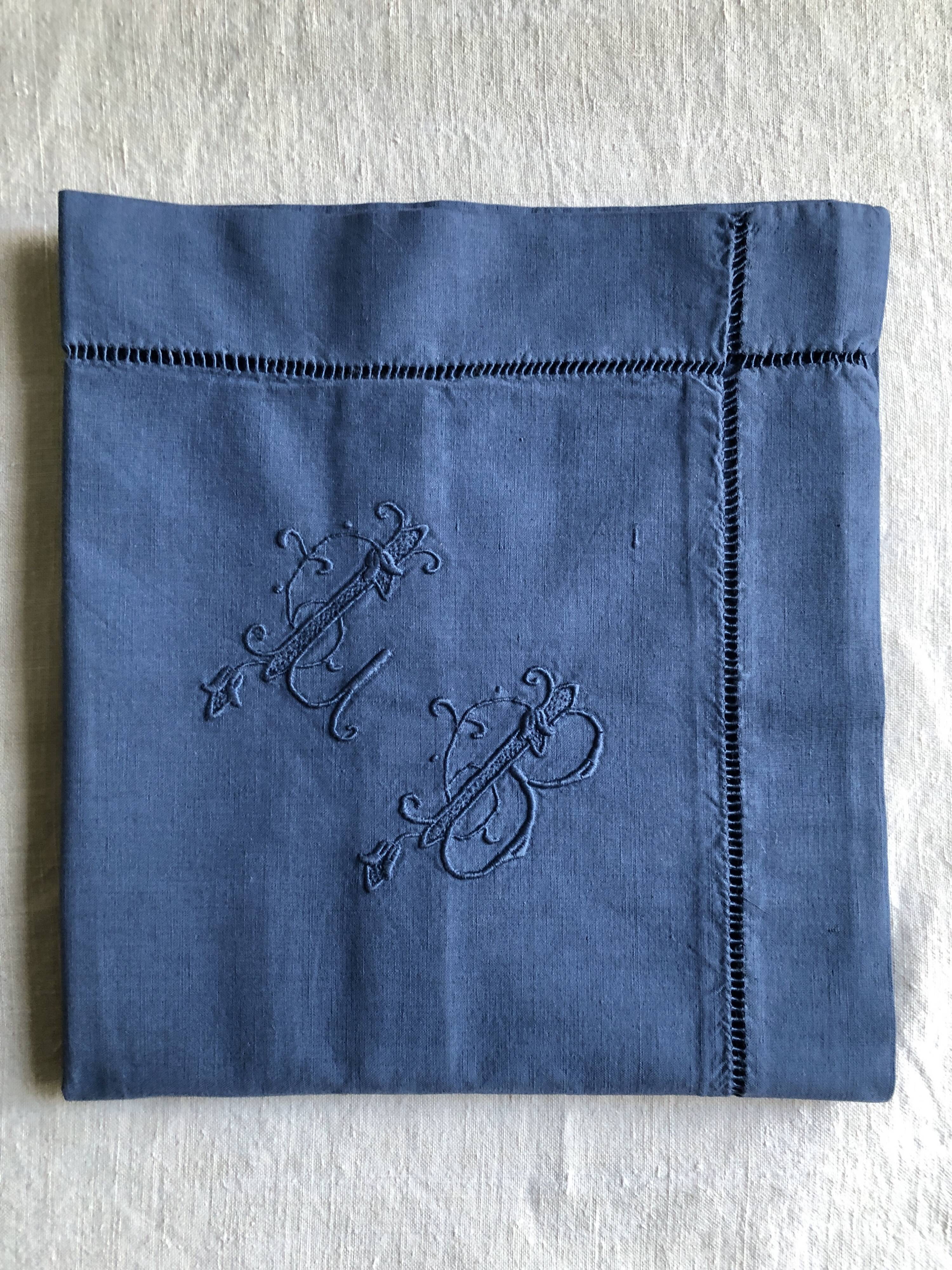 Antique night blue cotton pillowcase